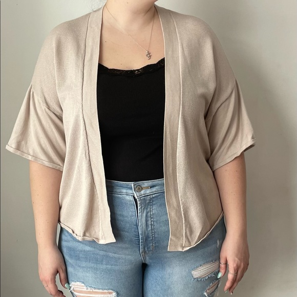 August Silk beige cardigan - Picture 5 of 5